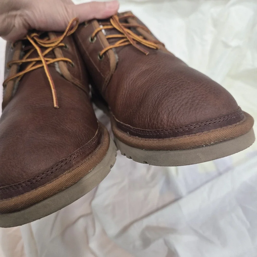 UGG Neumel Waterproof Stout Brown Leather Boots Men's Size 11 US S/N 1095350